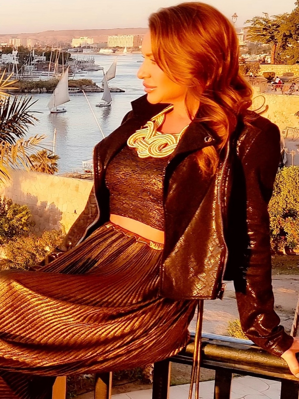 Mystic Black Gilded Gold Lace Long-Sleeve Cropped Top